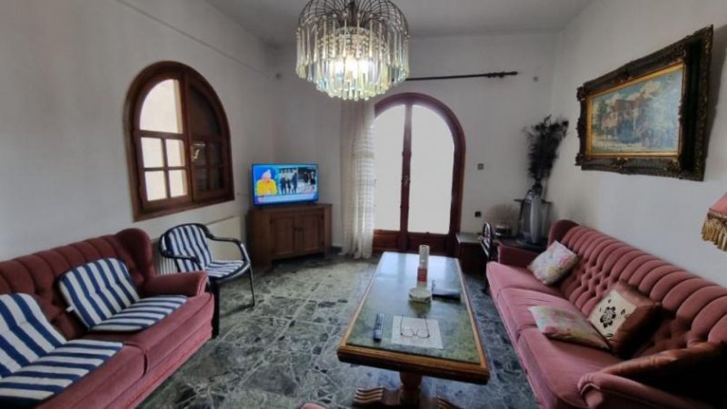 Heraklion Kreta, Heraklion: Gebäude mit Wohnung, Studio und Gewerbefläche zu verkaufen Gewerbe kaufen